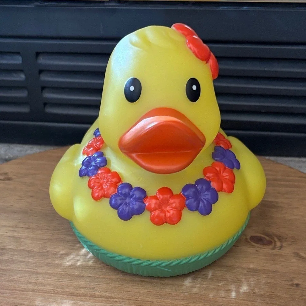 Ashland Jumbo Light Up Floating Hard Rubber Pool Duck w/ Lei (Hard to Find) NEW